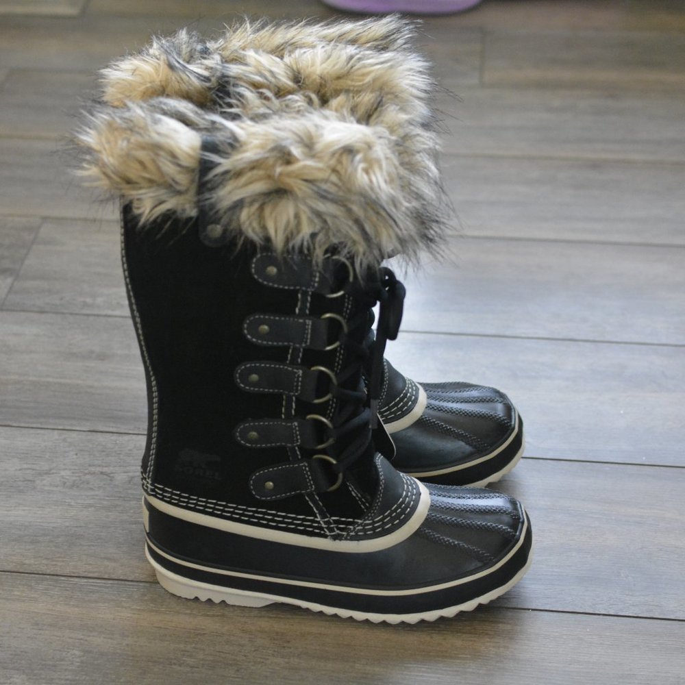 NWOT Sorel Joan of Arctic Tall Black Boots Size 6